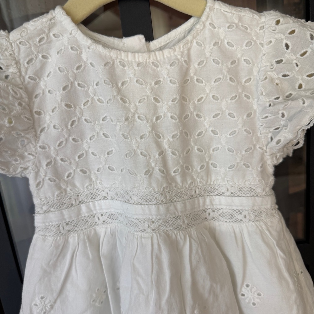 Zara Kids eyelet dress baby girl embroidered ruffle scalloped formal baptism - Picture 5 of 6